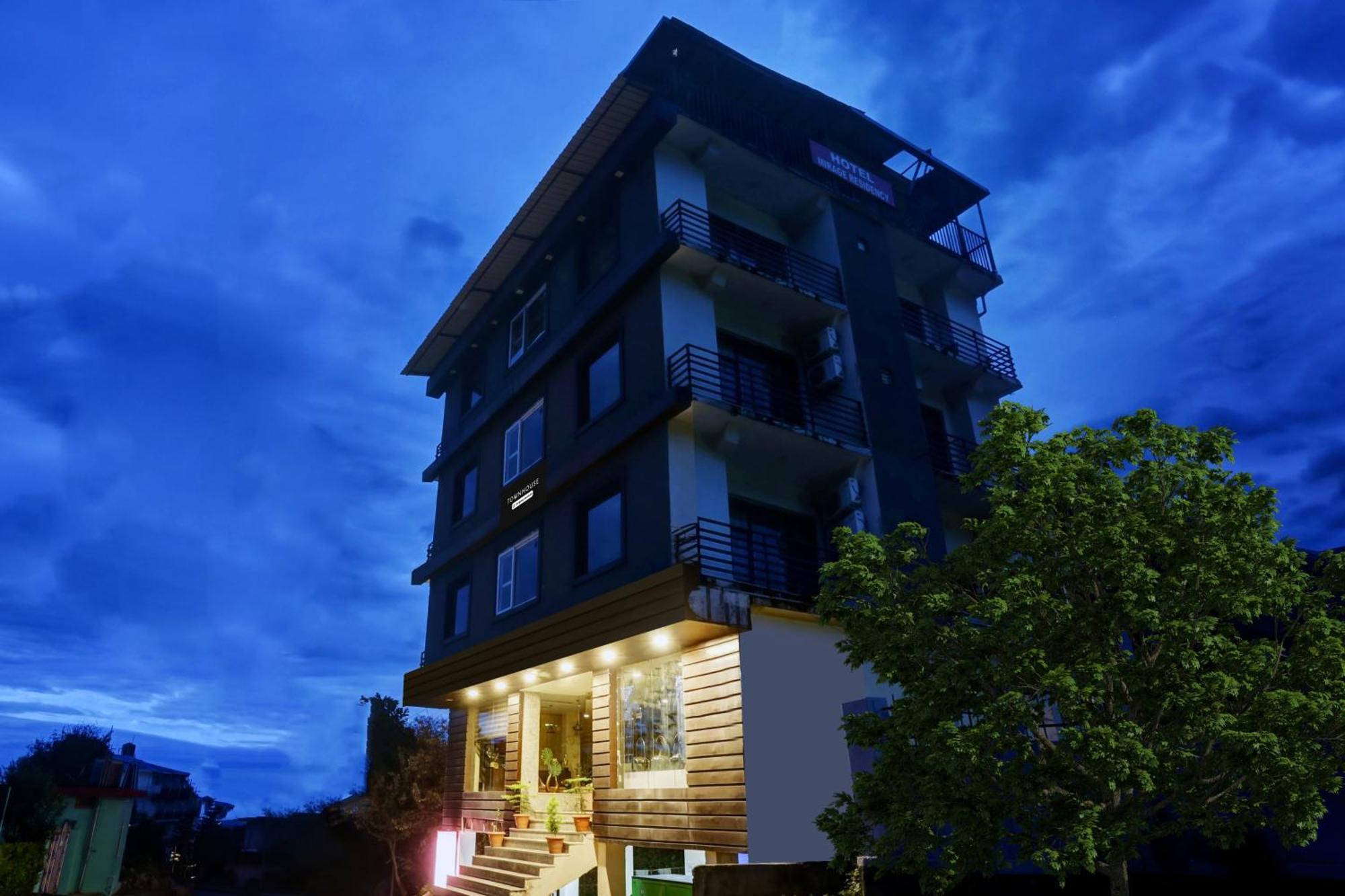 Super Townhouse Dharamshala Hotel Exterior photo